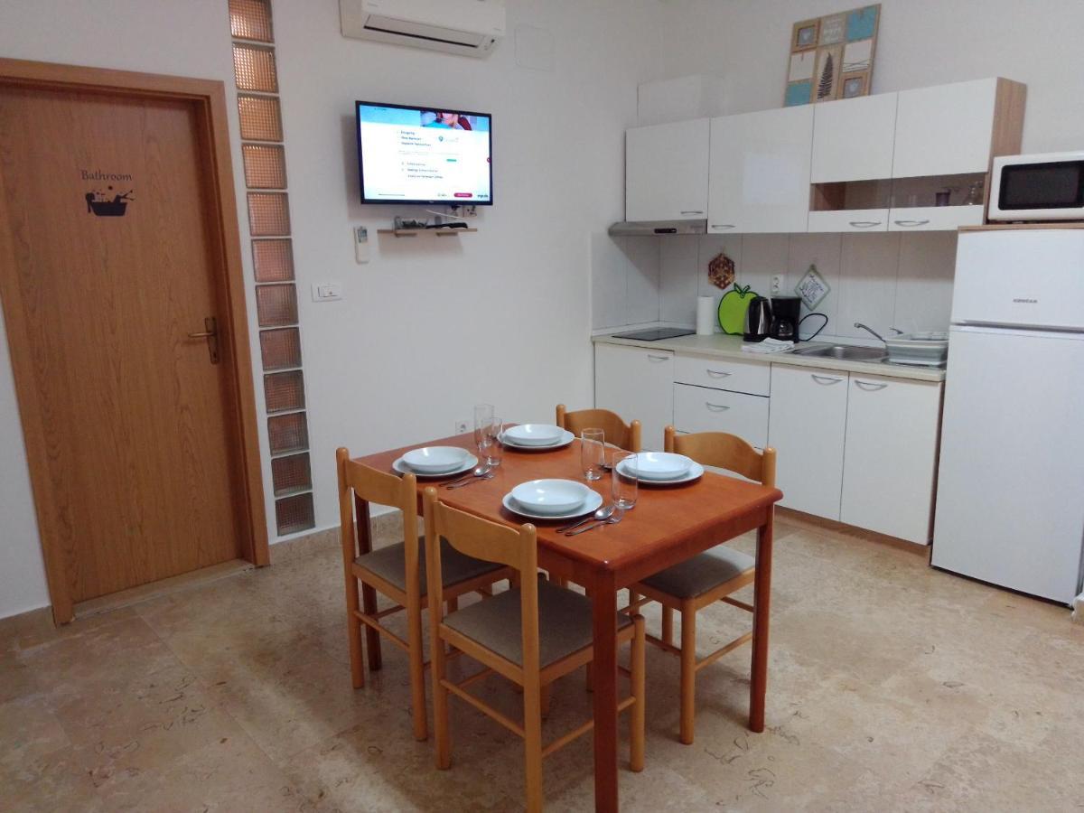 Apartman Sendi Пула Экстерьер фото